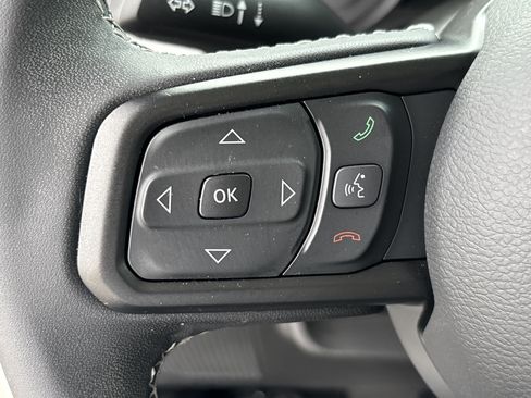 Used 2025 Jeep Gladiator Sport AWD/4WD image 22