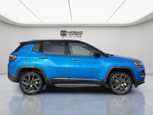 New 2026 Jeep Compass Limited w/ Sun, Sound & Navigation Group AWD/4WD image 9