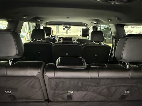 Used 2024 Jeep Wagoneer L Series II w/ Flexible Seating Group AWD/4WD image 52