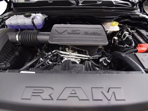 New 2026 RAM 1500 Big Horn AWD/4WD image 10