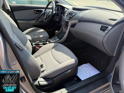 Used 2013 Hyundai Elantra GLS w/ Preferred Pkg FWD image 10