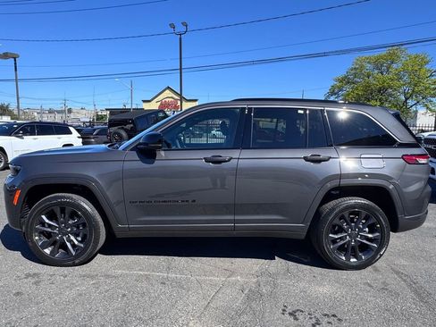 New 2026 Jeep Grand Cherokee Limited AWD/4WD image 4