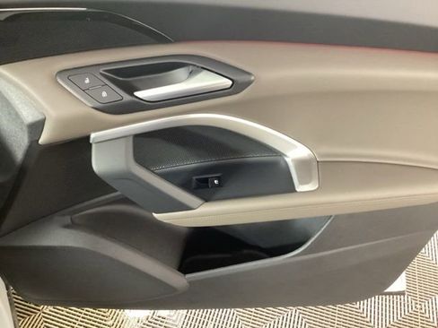 New 2025 Audi Q5 Premium image 21