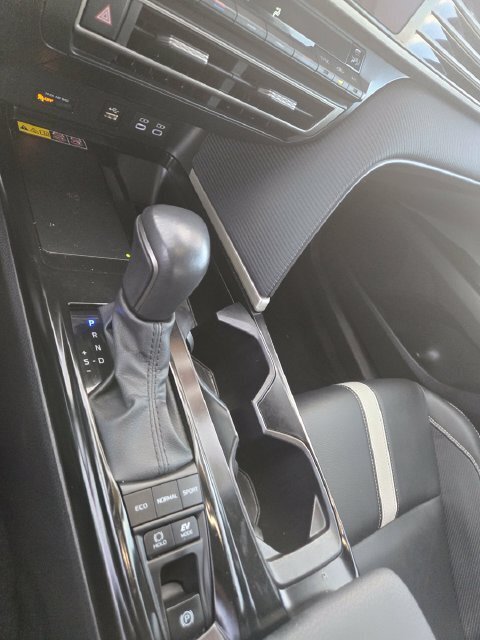 Certified 2025 Toyota Camry SE FWD image 16