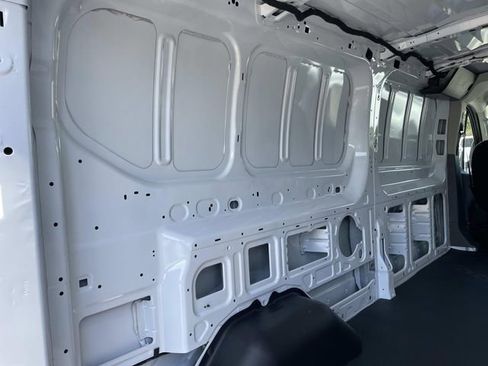 New 2025 Ford Transit 250 Low Roof image 21