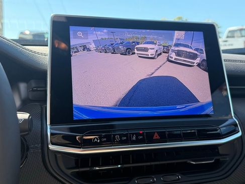 New 2026 Jeep Compass Latitude AWD/4WD image 23