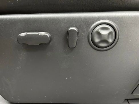 Used 2014 GMC Sierra 3500 Denali image 8