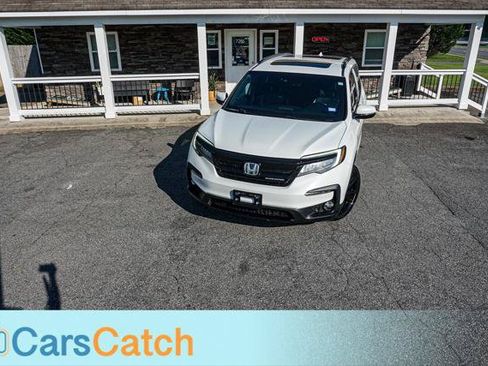 Used 2021 Honda Pilot Black Edition image 3