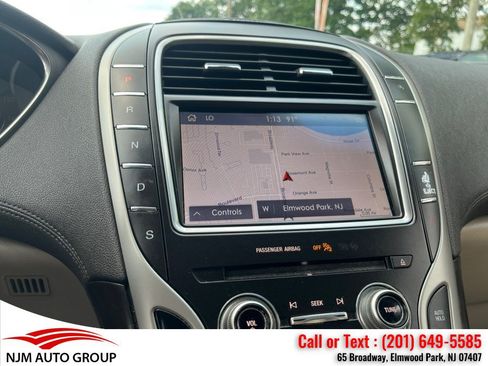 Used 2019 Lincoln Nautilus Select AWD/4WD image 25