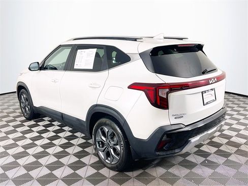 Used 2024 Kia Seltos S image 6
