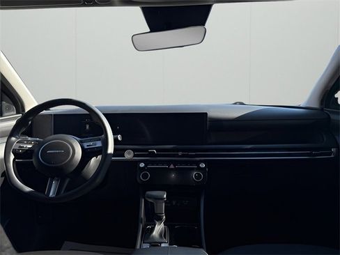 Used 2025 Hyundai Tucson SEL image 16