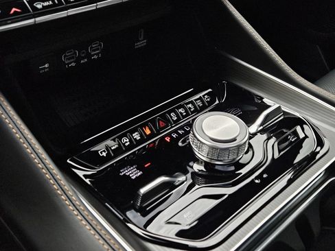 New 2026 Jeep Grand Wagoneer L Summit AWD/4WD image 22