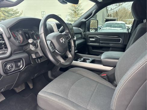 Used 2024 RAM 2500 Big Horn w/ Sport Appearance Package image 15