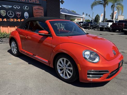 Used 2018 Volkswagen Beetle 2.0T S FWD image 19