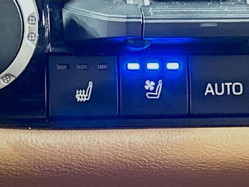 Used 2025 Toyota Sequoia 1794 Edition AWD/4WD image 17