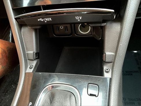 Used 2022 Buick Encore Preferred image 26