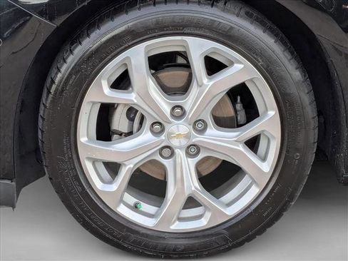 Used 2018 Chevrolet Volt Premier w/ Driver Confidence Package image 24