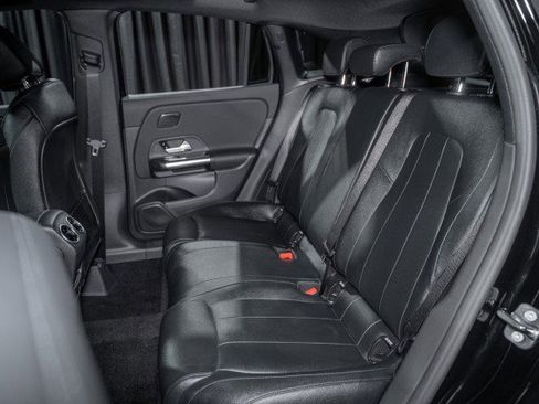 Used 2026 Mercedes-Benz GLA 250 image 12