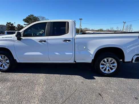 Certified 2024 Chevrolet Silverado 1500 Custom w/ LPO, Dark Essentials Package image 8