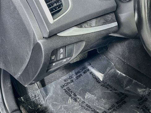 Used 2020 Acura TLX image 10