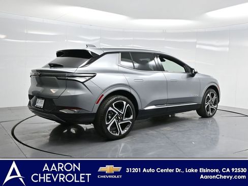 New 2026 Chevrolet Equinox EV LT image 32