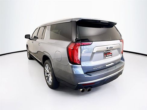 Used 2022 GMC Yukon XL Denali w/ Denali Ultimate Package AWD/4WD image 26