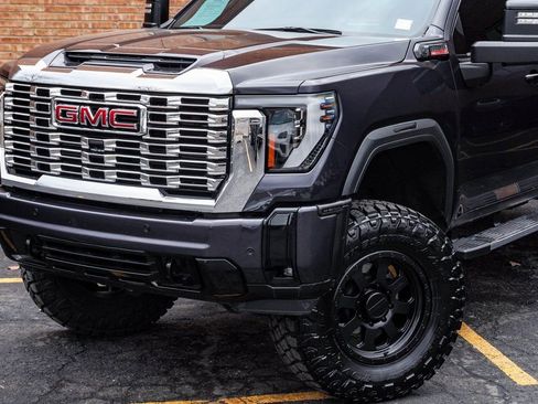 Used 2024 GMC Sierra 2500 Denali w/ Denali Reserve Package image 4