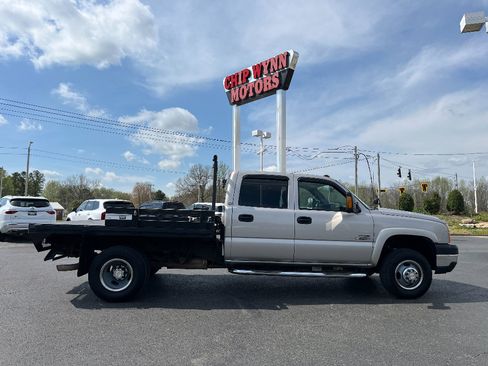 Used 2006 Chevrolet Silverado 3500 2WD Crew Cab image 9