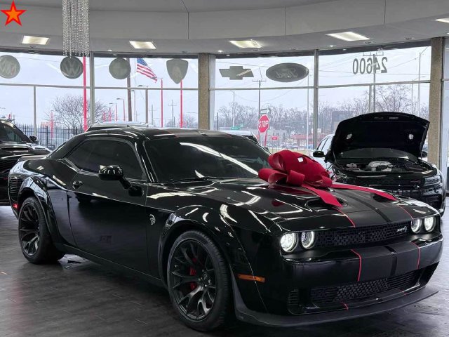Used 2023 Dodge Challenger SRT Hellcat RWD image 1