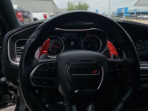 Used 2022 Dodge Charger R/T w/ Plus Group RWD image 13