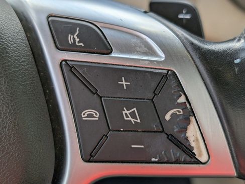 Used 2016 Mercedes-Benz SLK 300 image 21