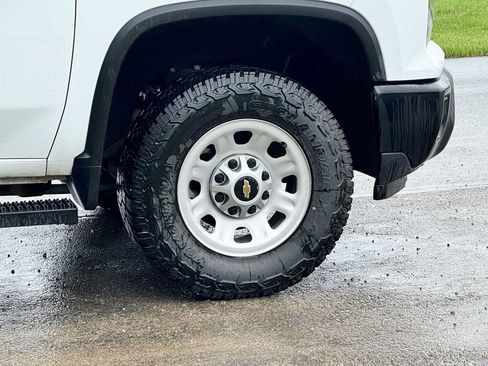 Used 2024 Chevrolet Silverado 3500 W/T w/ WT Convenience Package AWD/4WD image 4