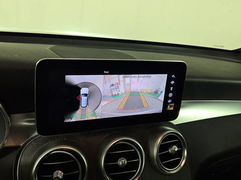 Used 2021 Mercedes-Benz GLC 300 4MATIC image 18