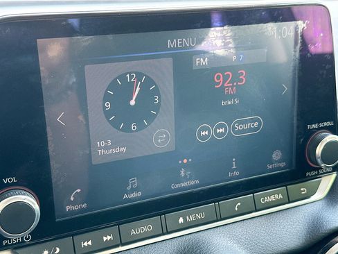 Used 2020 Nissan Sentra SV image 14