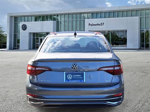 Used 2022 Volkswagen Jetta SEL image 5
