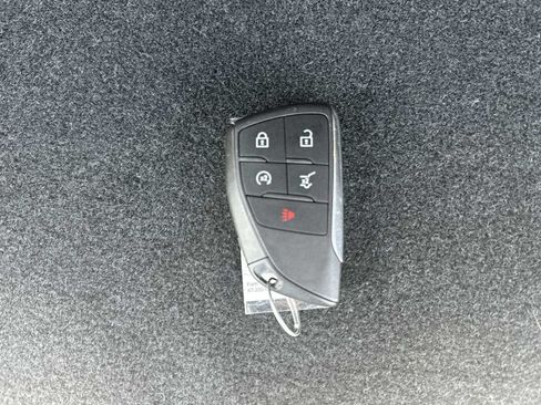Certified 2021 Buick Encore Preferred w/ Safety Package FWD image 29