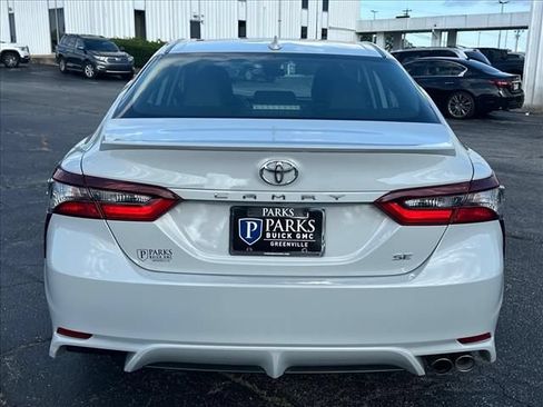 Used 2024 Toyota Camry SE FWD image 10