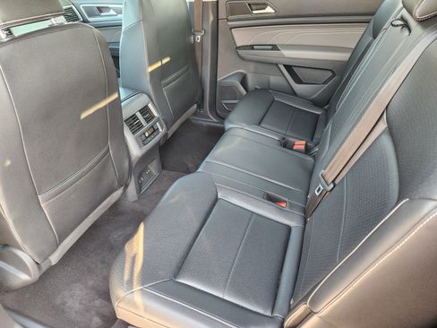 Used 2022 Volkswagen Atlas SE w/ Panoramic Sunroof Package image 31