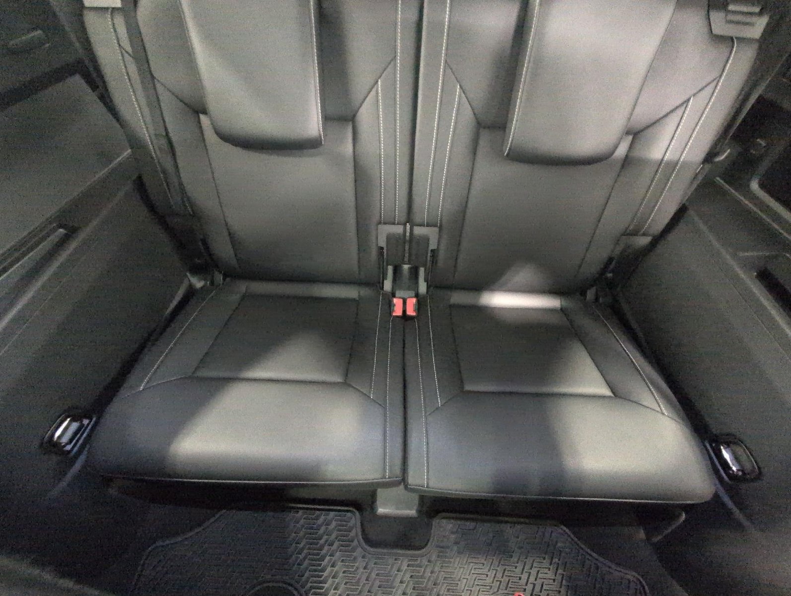 Used 2021 Volkswagen Atlas SEL AWD/4WD image 24