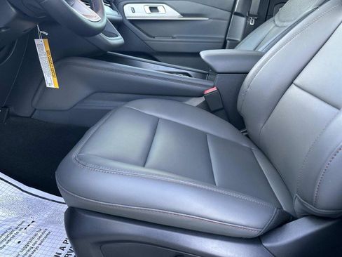 New 2025 Ford Explorer Active w/ Active Comfort Package image 9