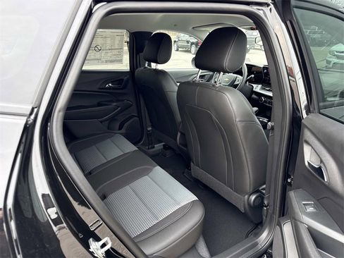 New 2026 Chevrolet Trax LT image 25