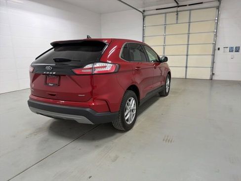 Used 2024 Ford Edge SEL w/ Convenience Package AWD/4WD image 7