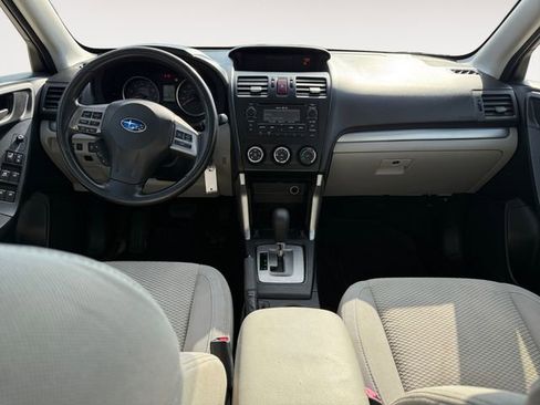 Used 2014 Subaru Forester 2.5i Premium w/ All-Weather Package AWD/4WD image 10