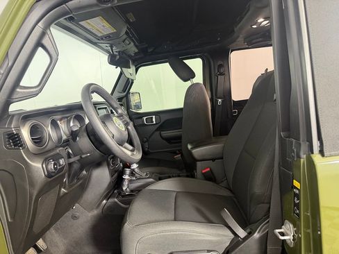 Used 2023 Jeep Wrangler Sport AWD/4WD image 21