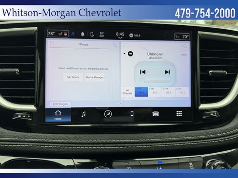 Used 2022 Chrysler Pacifica Touring-L image 29