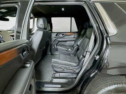 Certified 2025 GMC Yukon Denali AWD/4WD image 23