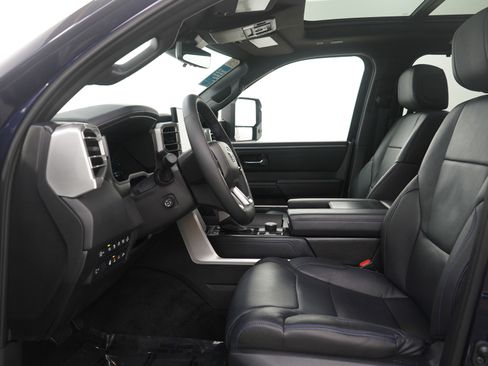 Used 2025 Toyota Sequoia Platinum image 21