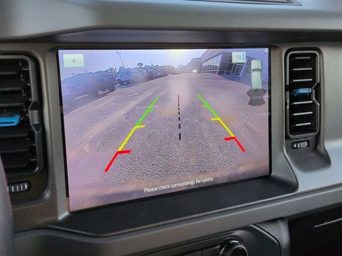 Used 2024 Ford Bronco Black Diamond AWD/4WD image 21