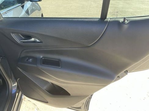 Used 2023 Chevrolet Equinox LT image 14