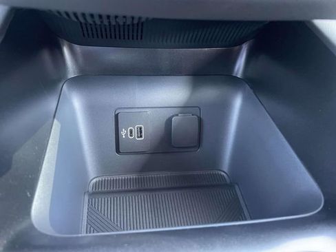 New 2026 Ford Explorer Active w/ Active Comfort Package image 12